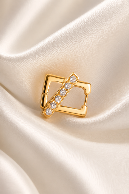 Elariss Edge Earring