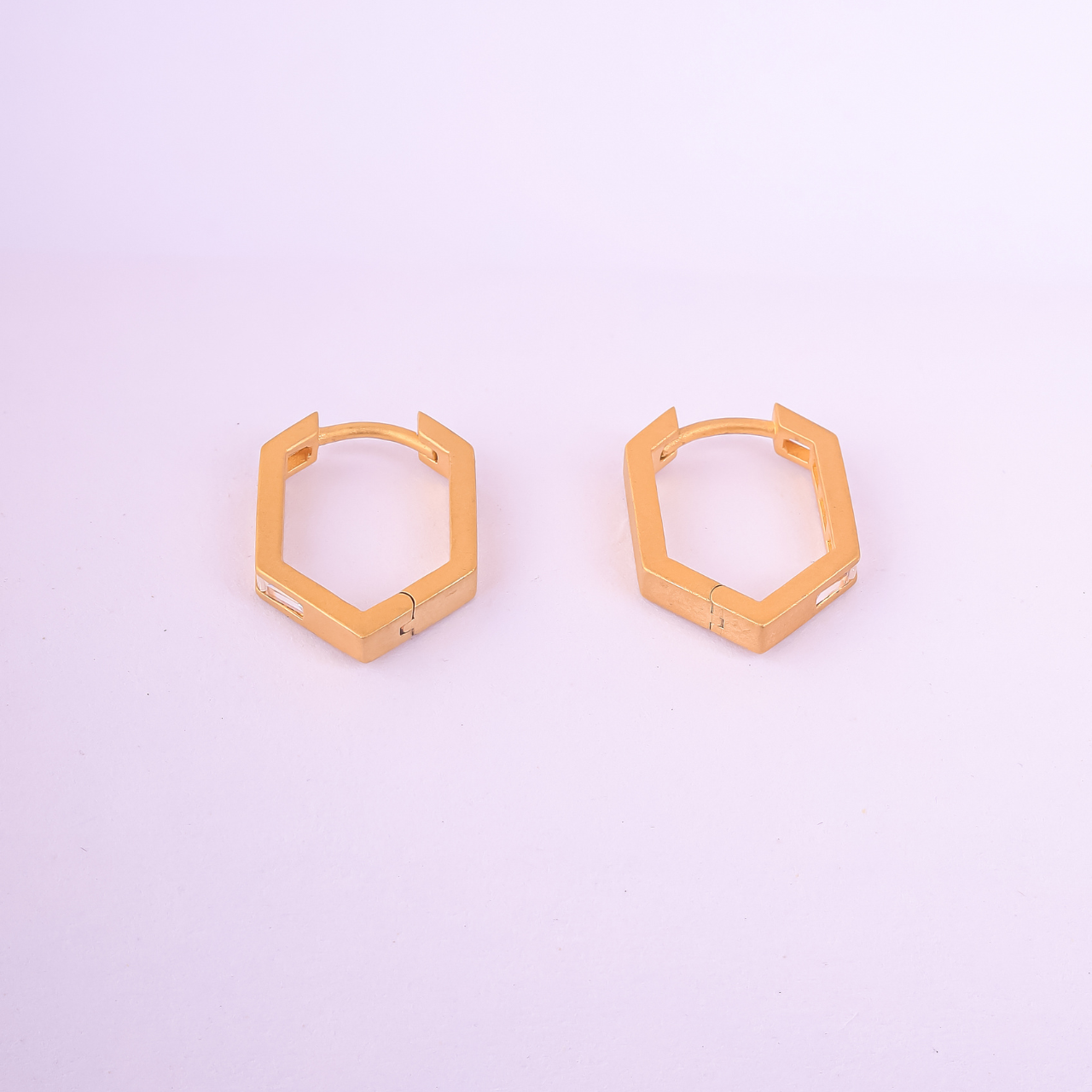 Elariss Facet Earring
