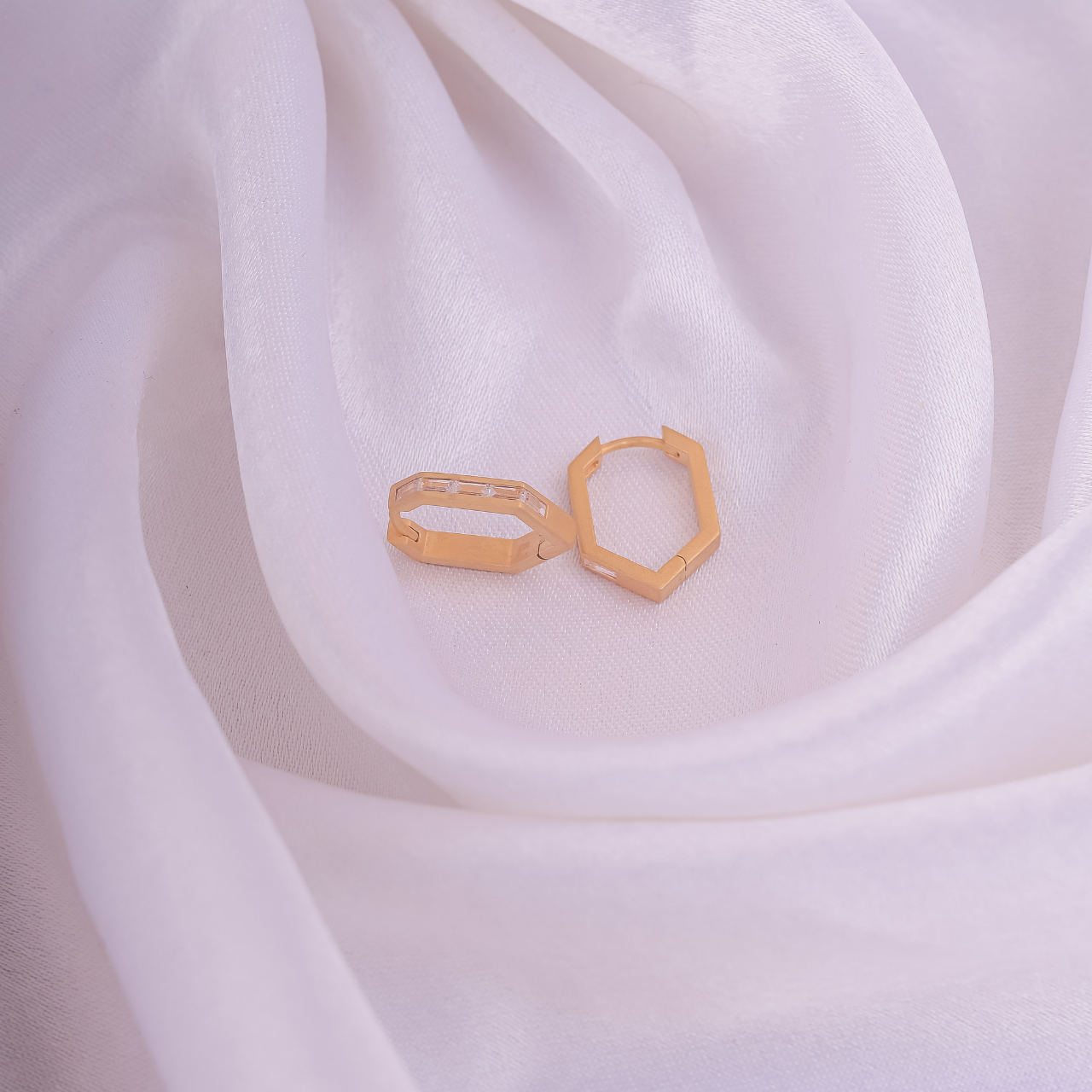Elariss Facet Earring