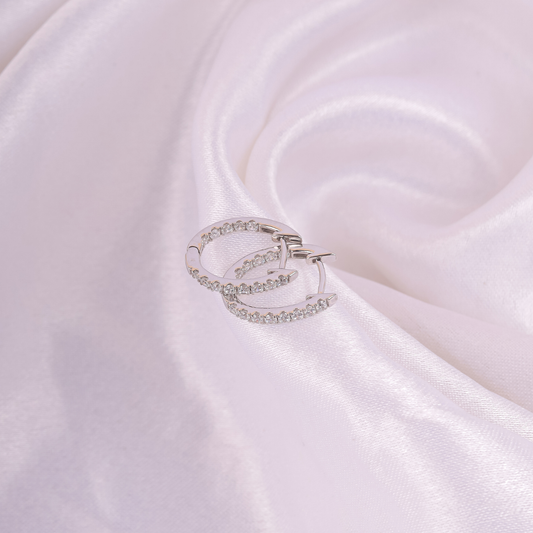 Elariss Oval Huggie Earring
