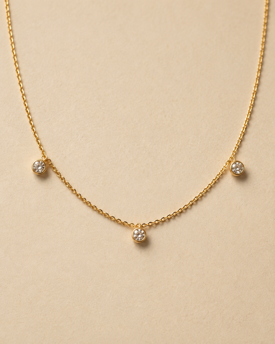 ELARISS GLINT NECKLACE