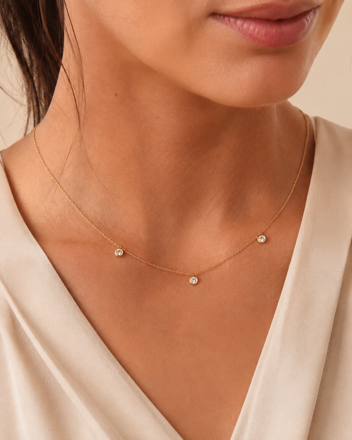 ELARISS GLINT NECKLACE